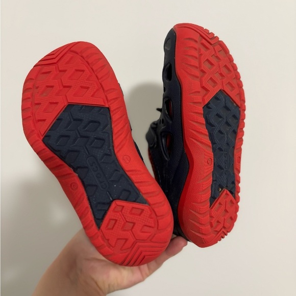 CROCS Swift Blue and Red Water Play Shoes Boy's Kid's Size 11 - Picture 6 of 9